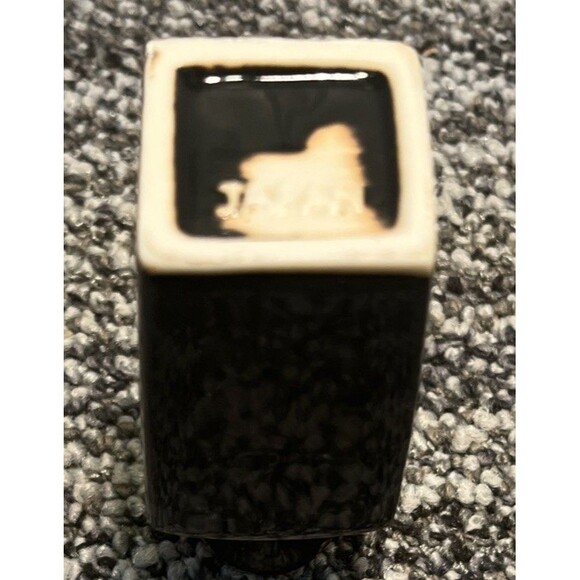 Set of 2 VTG Asian Black with Floral with Gold Trim Mini Vases Bud Vase Japan - Picture 9 of 14